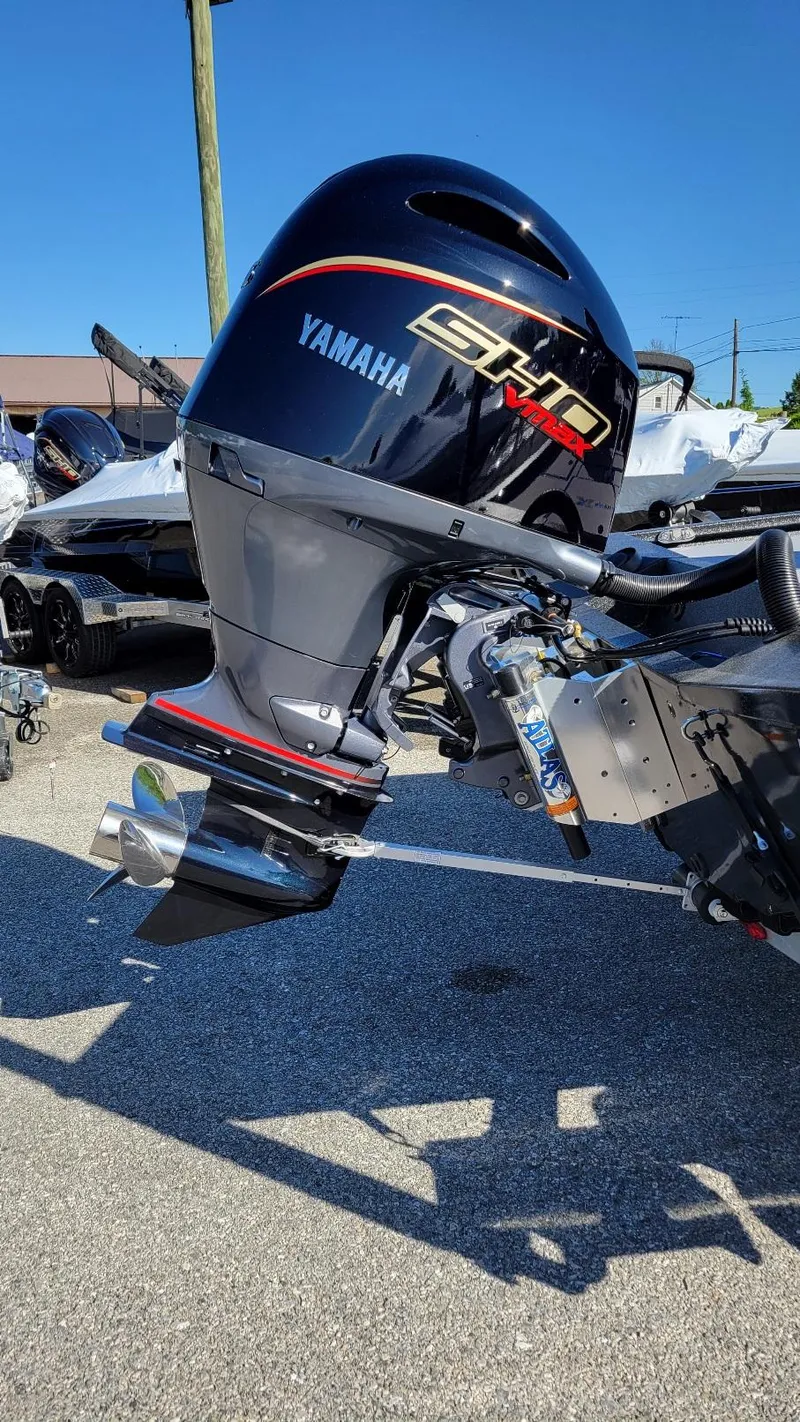 Slide: The Image of 2025 Xpress H20C Crappie boat with Yamaha Vmax 175 engine, in stock. - 8