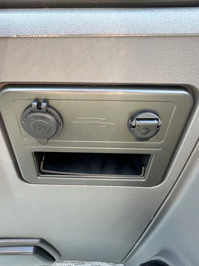 Slide: The Image of 12V power outlet and USB port on Bennington 188 SLJ, 2026 model. - 39