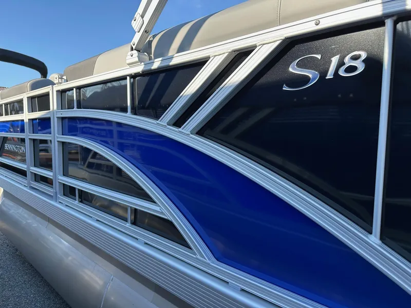 Slide: The Image of Bennington 188 SLJ pontoon boat, blue and silver design, model year 2026. - 33