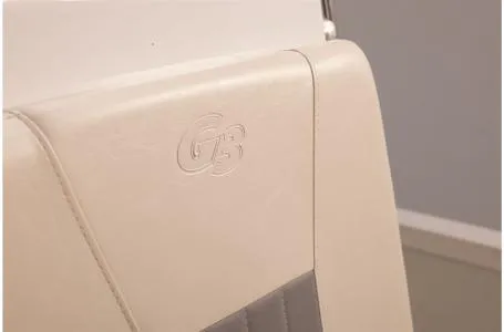 Slide: The Image of 2024 G3 Bay 20 GX boat seat with embossed logo - 4