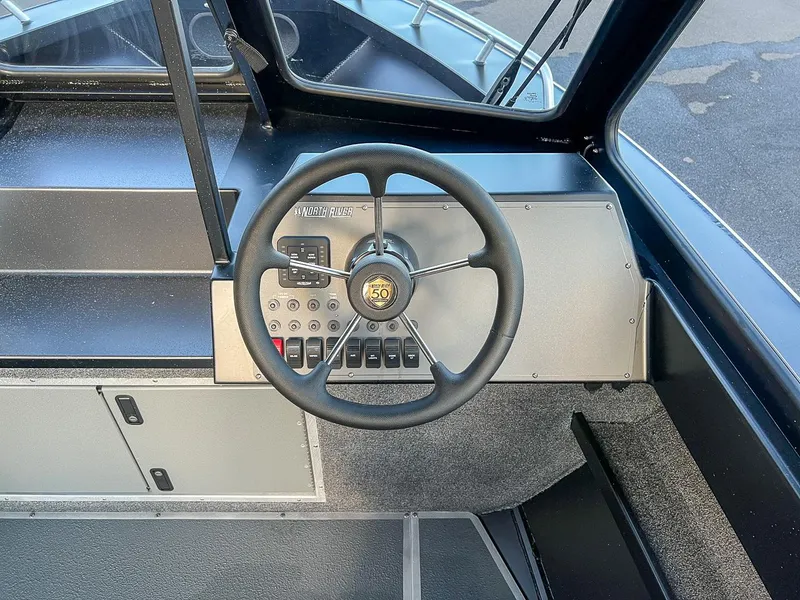 Slide: The Image of North River 25 Seahawk 2026 - 11