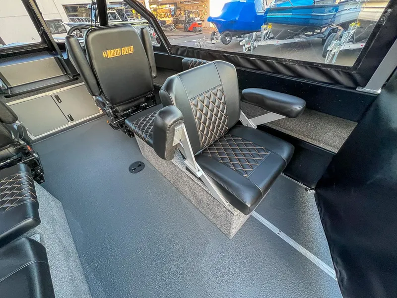 Slide: The Image of North River 25 Seahawk 2026 - 17