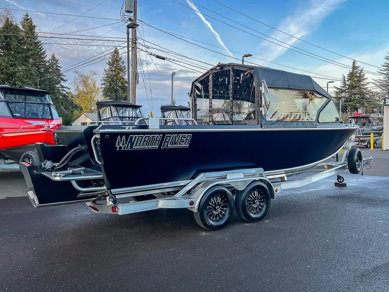 Slide: The Image of North River 25 Seahawk 2026 - 3