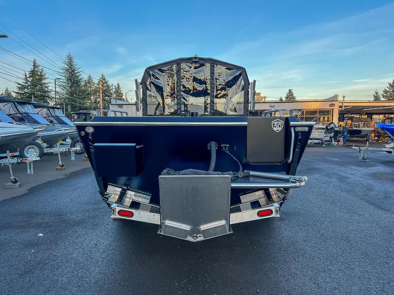 Slide: The Image of North River 25 Seahawk 2026 - 4