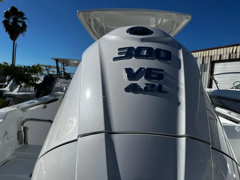 Slide: The Image of Close-up of 2024 Jeanneau Leader 7.5 CC Series 3 outboard motor. - 38