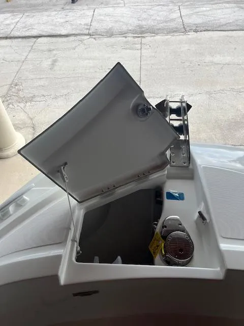 Slide: The Image of 2024 Jeanneau Leader 7.5 CC Series 3 boat storage compartment. - 43