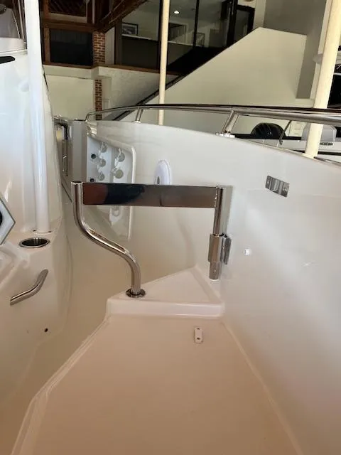 Slide: The Image of 2024 Jeanneau Leader 7.5 CC Series 3 boat interior detail. - 14