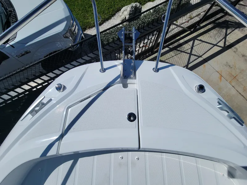 Slide: The Image of 2024 Jeanneau Leader WA 7.5 boat bow deck with anchor system. - 22