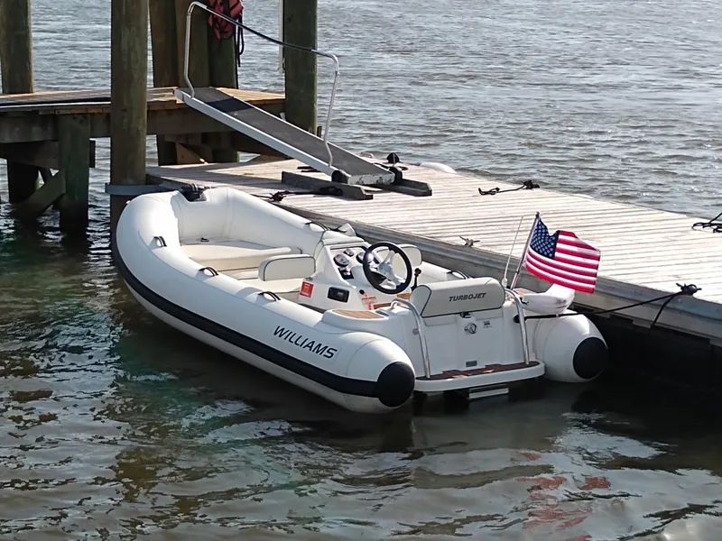 Slide: The Image of Williams Cruiser - 36