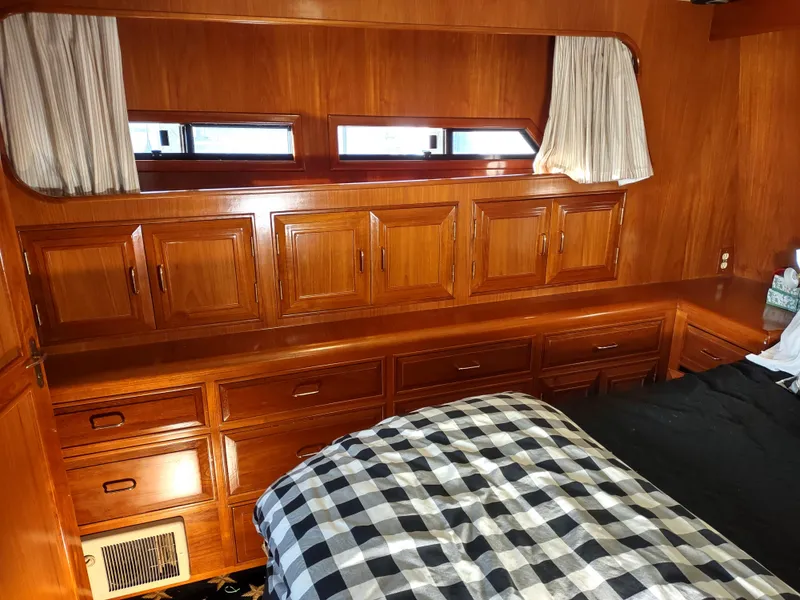 Slide: The Image of Ocean Alexander 440 CPMY 1989 - 100