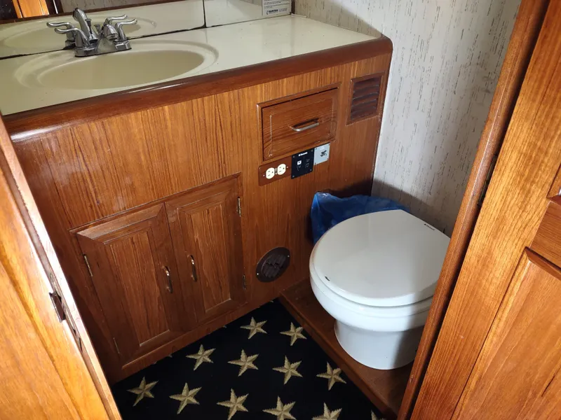 Slide: The Image of Ocean Alexander 440 CPMY 1989 - 106