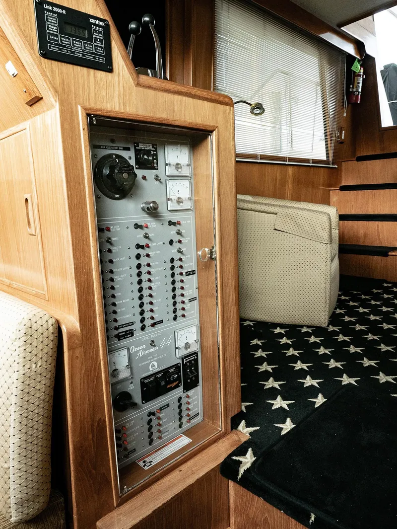 Slide: The Image of Ocean Alexander 440 CPMY 1989 - 110