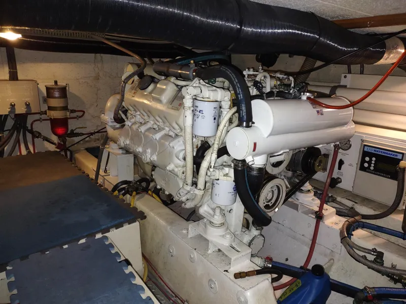 Slide: The Image of Ocean Alexander 440 CPMY 1989 - 117