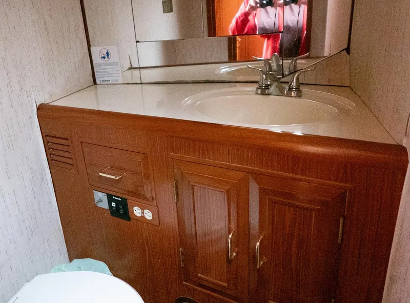 Slide: The Image of Ocean Alexander 440 CPMY 1989 - 70