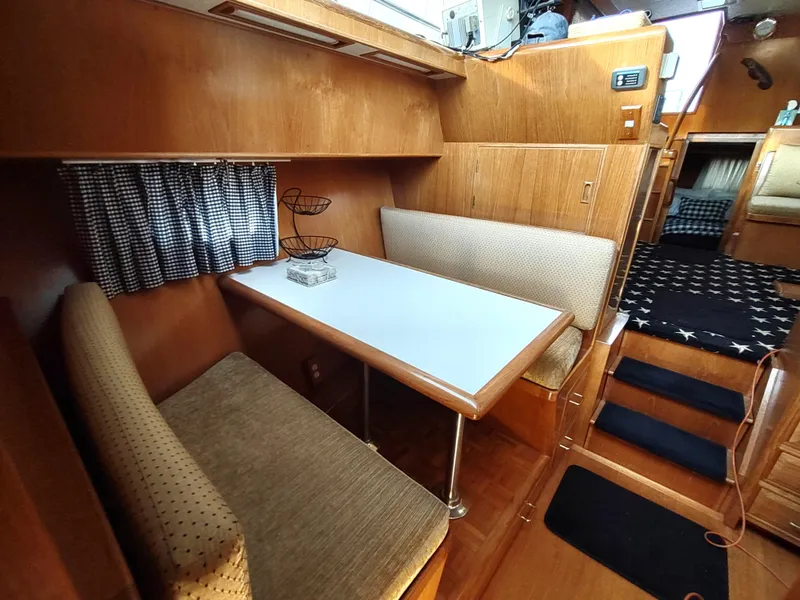 Slide: The Image of Ocean Alexander 440 CPMY 1989 - 75