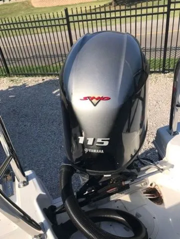 Slide: The Image of Hurricane SunDeck Sport 185 OB 2024 - 11