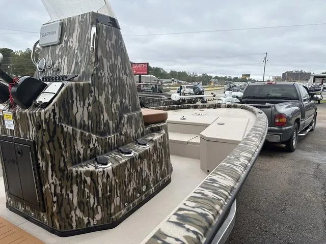 Slide: The Image of Avid 21 FSX 2024 - 10