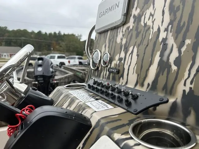 Slide: The Image of Avid 21 FSX 2024 - 14