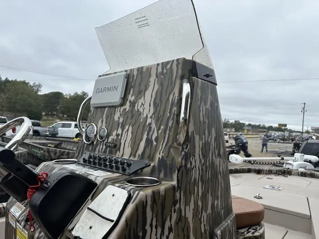 Slide: The Image of Avid 21 FSX 2024 - 16