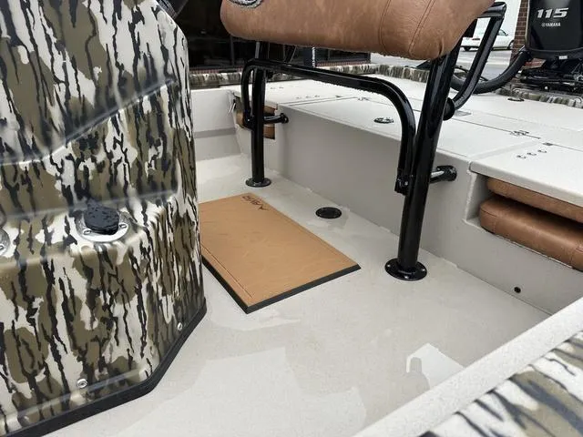 Slide: The Image of Avid 21 FSX 2024 - 6