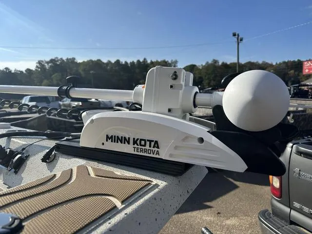 Slide: The Image of Xpress X23B 2024 - 14