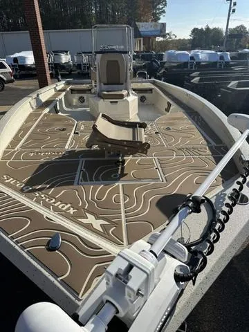 Slide: The Image of Xpress X23B 2024 - 16