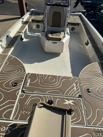 Slide: The Image of Xpress X23B 2024 - 17