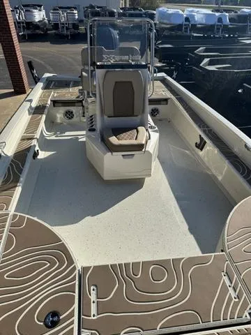 Slide: The Image of Xpress X23B 2024 - 18