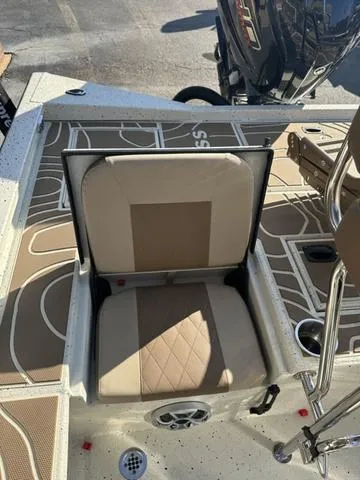 Slide: The Image of Xpress X23B 2024 - 24