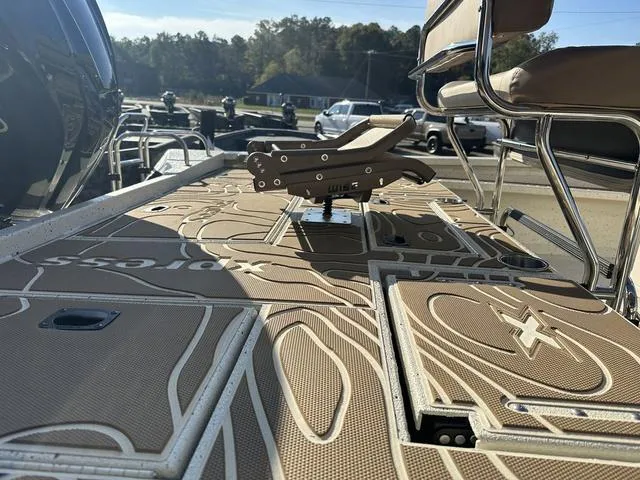 Slide: The Image of Xpress X23B 2024 - 8