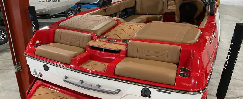 Slide: The Image of Malibu 23 LSV 2025 - 10