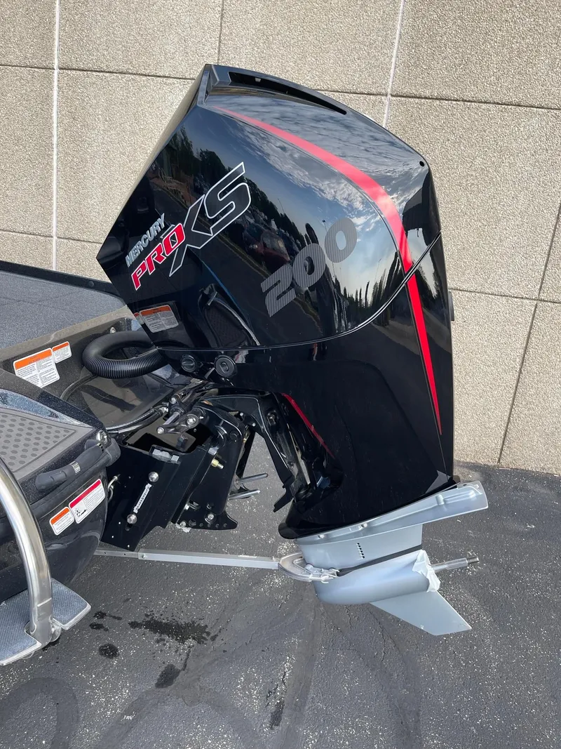 Slide: The Image of 2024 Nitro Z19 Pro boat engine, Mercury Pro XS 200, sleek black design. - 5