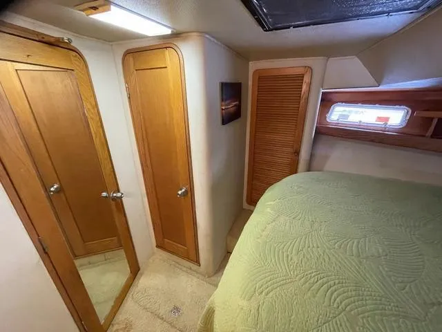 Slide: The Image of Chris-Craft 480 Catalina 1988 - 12