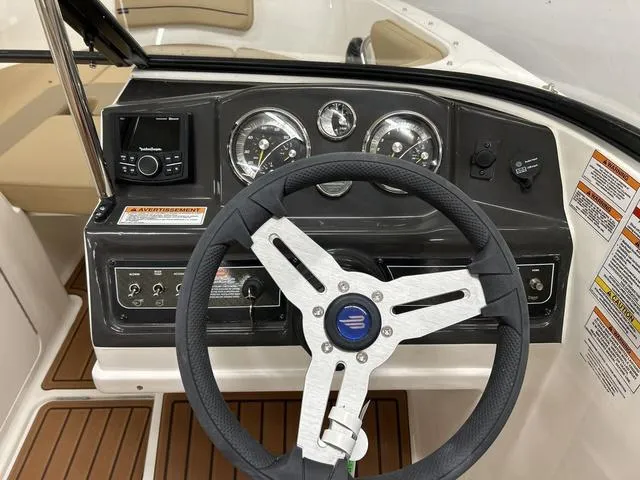 Slide: The Image of Bayliner VR4 Bowrider I/O 2024 - 3