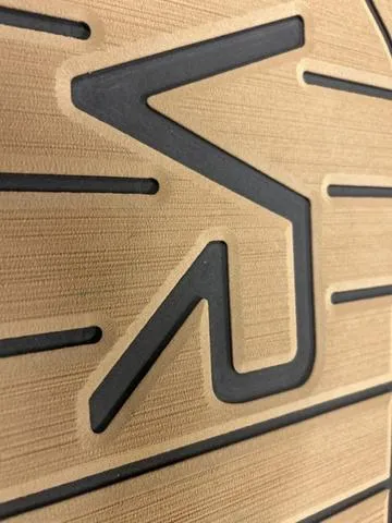 Slide: The Image of Bayliner VR4 Bowrider I/O 2024 - 7