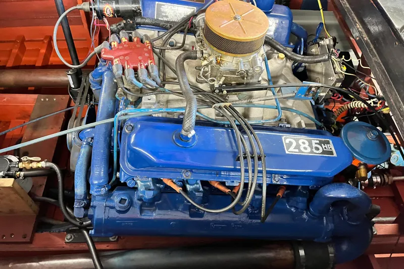 Slide: The Image of 1966 Century Arabian engine, blue 285 HP, detailed view, vintage boat motor. - 16