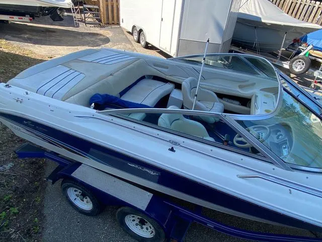 Slide: The Image of Sea Ray 210 Bow Rider 1996 - 10