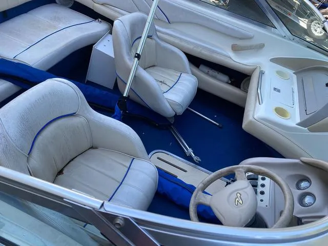 Slide: The Image of Sea Ray 210 Bow Rider 1996 - 6