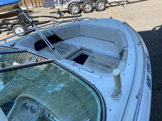 Slide: The Image of Sea Ray 210 Bow Rider 1996 - 8