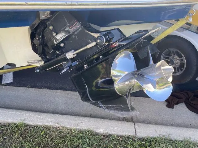 Slide: The Image of Sea Ray 230 Select 2007 - 4