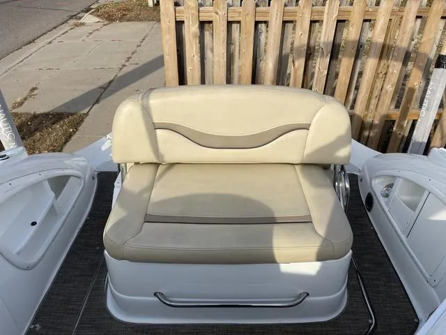 Slide: The Image of Cruisers 275 Express 2014 - 8