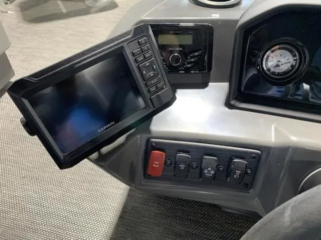 Slide: The Image of Bennington SV Fishing 20 SVF Pontoon 2024 - 10