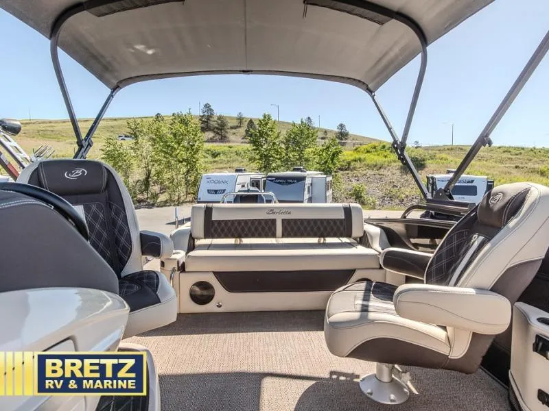 Slide: The Image of Lusso Ultra-Lounge 25UC 2024 - 15