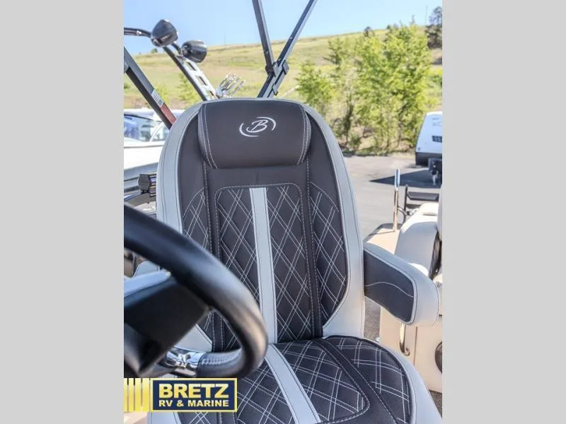 Slide: The Image of Lusso Ultra-Lounge 25UC 2024 - 17