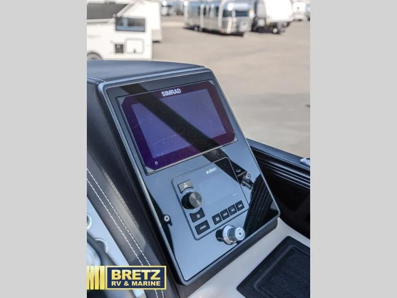 Slide: The Image of Lusso Ultra-Lounge 25UC 2024 - 19