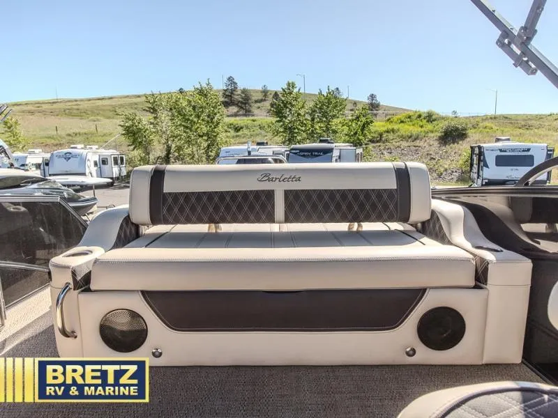 Slide: The Image of Lusso Ultra-Lounge 25UC 2024 - 21