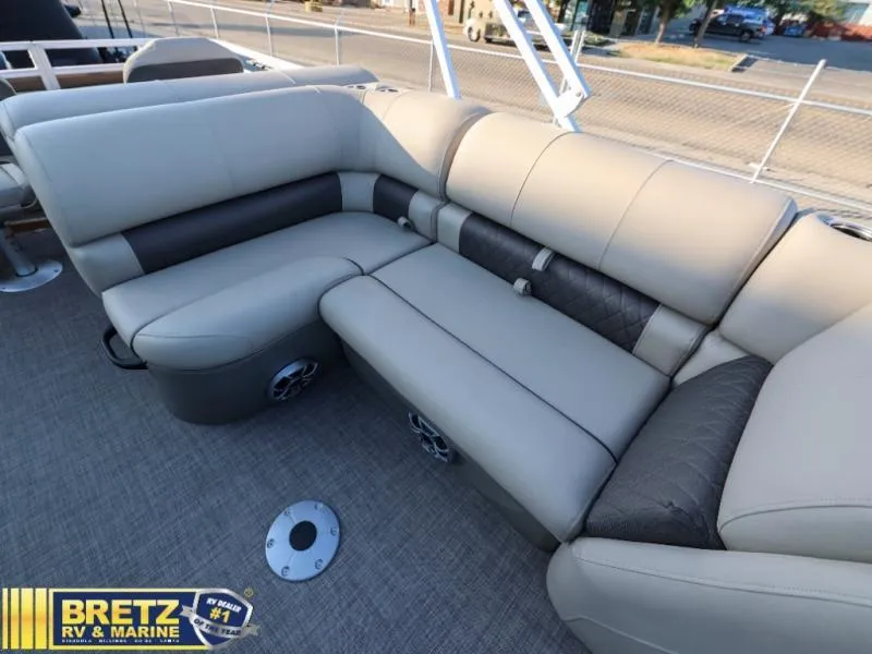 Slide: The Image of 2024 Sportfish 22 XP3 boat interior seating at Bretz RV & Marine. - 23