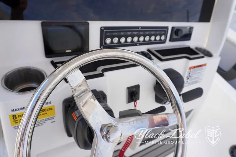 Slide: The Image of Sea Fox 251 BayFox Center Console 2024 - 19