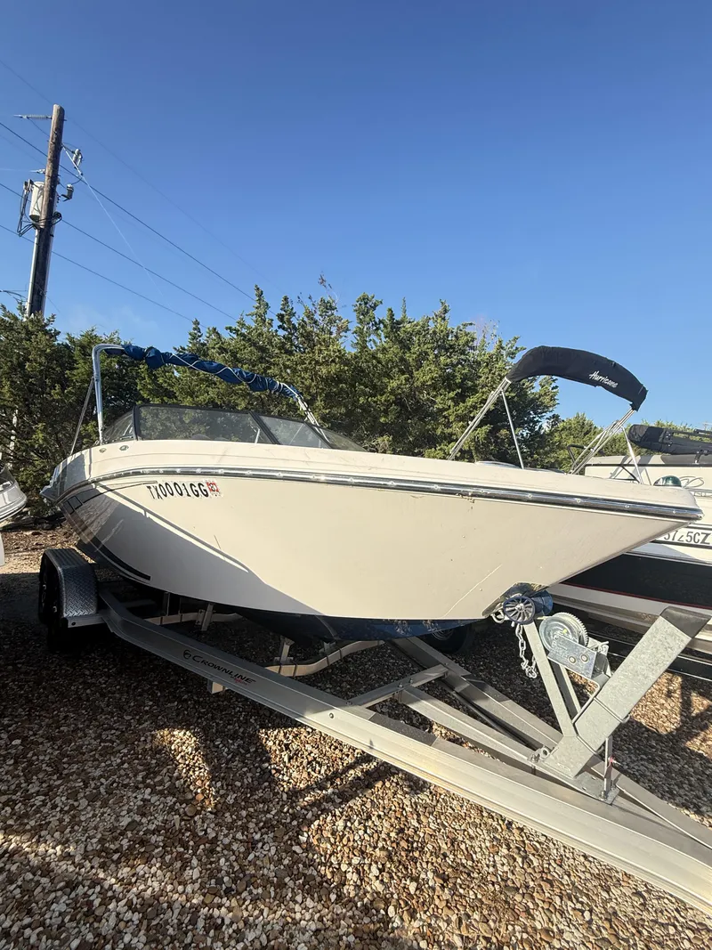 Slide: The Image of Glastron GT225BR 2019 - 20