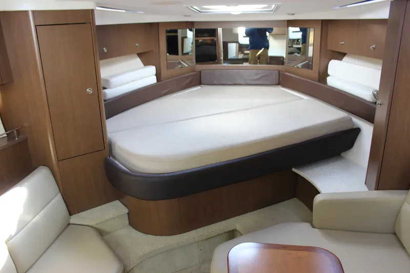 Slide: The Image of Sea Ray Sundancer 350 2014 - 52